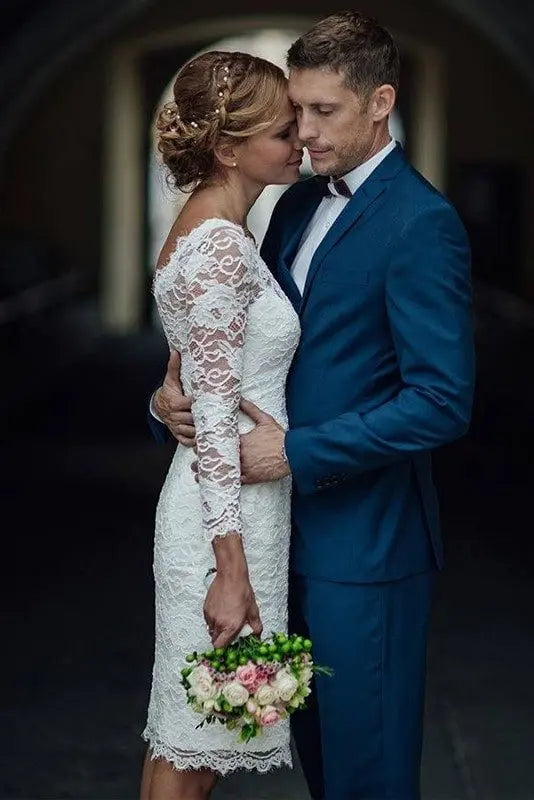 Sheath/Column Lace Scoop Long Sleeves Knee-Length Wedding Dresses-680