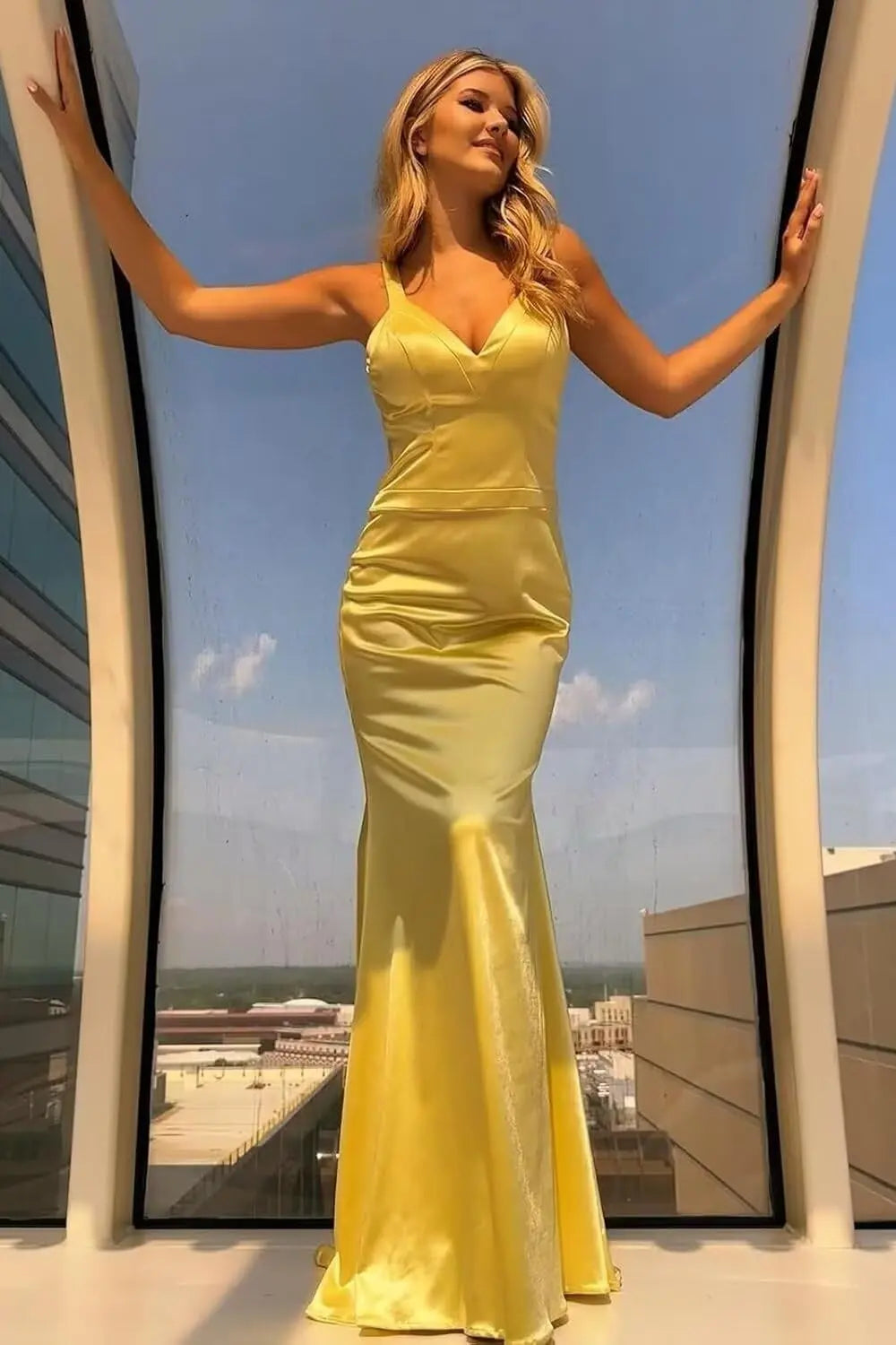 Mermaid Sheath V-neck Silk Sleeveless Sweep Train Backless Prom Dresses - KAIDRESS