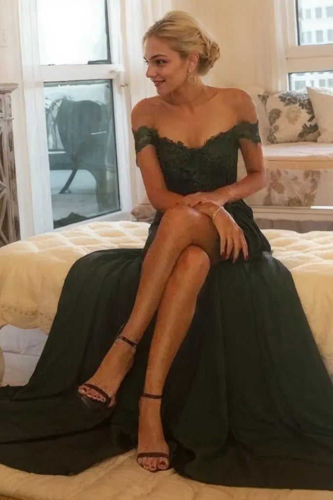 A-Line/Princess Off-the-Shoulder Sleeveless Sweep/Brush Train Lace Silk like Satin Prom Dresses