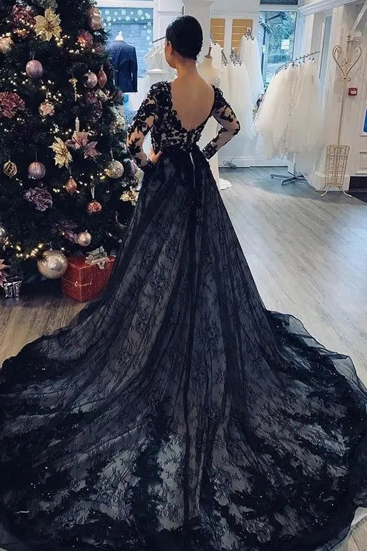 A-Line/Princess Lace Applique V-neck Long Sleeves Court Train Wedding Dresses-690
