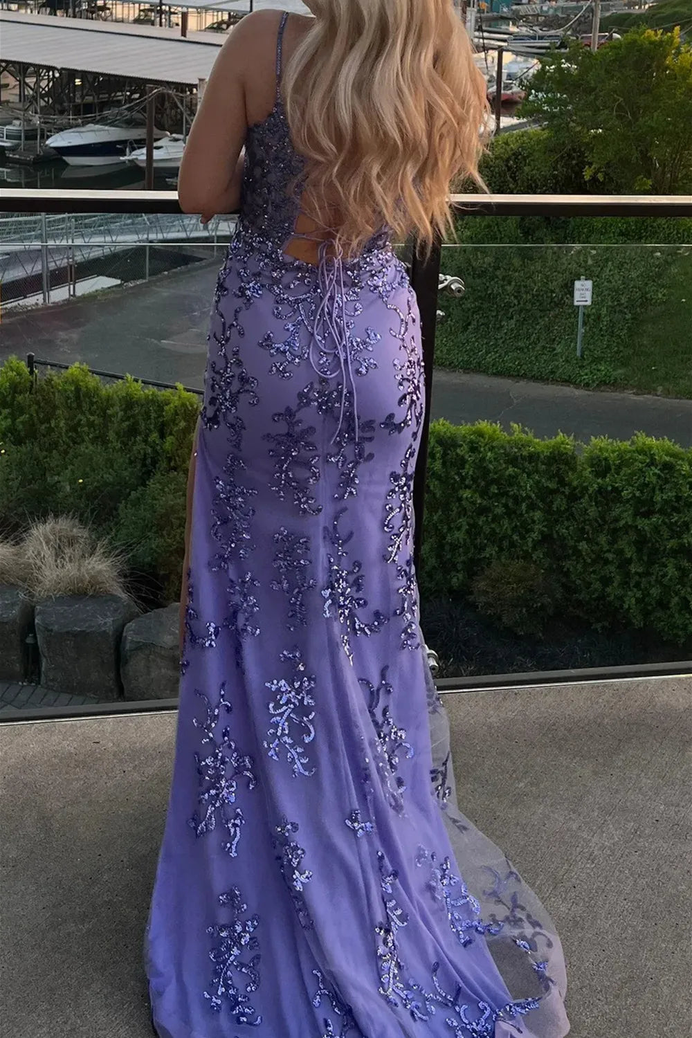Sheath/Column Straps Sweep Train Lace Prom Dresses With Leg Slit