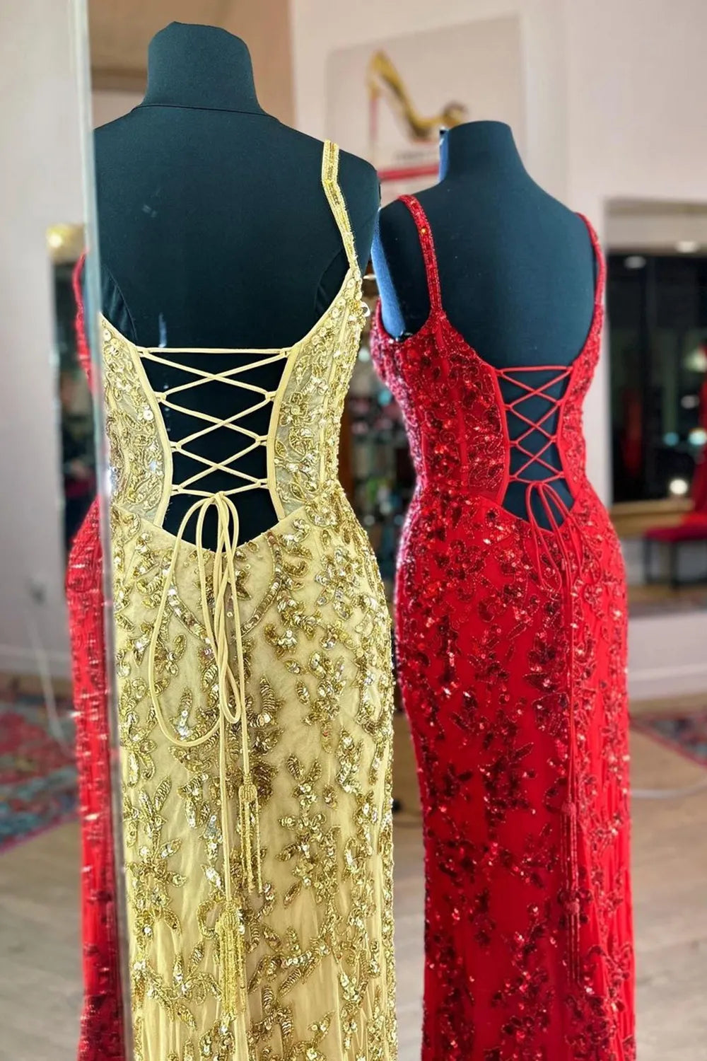 Sheath/Column Straps Sweep Train Lace Prom Dresses With Leg Slit