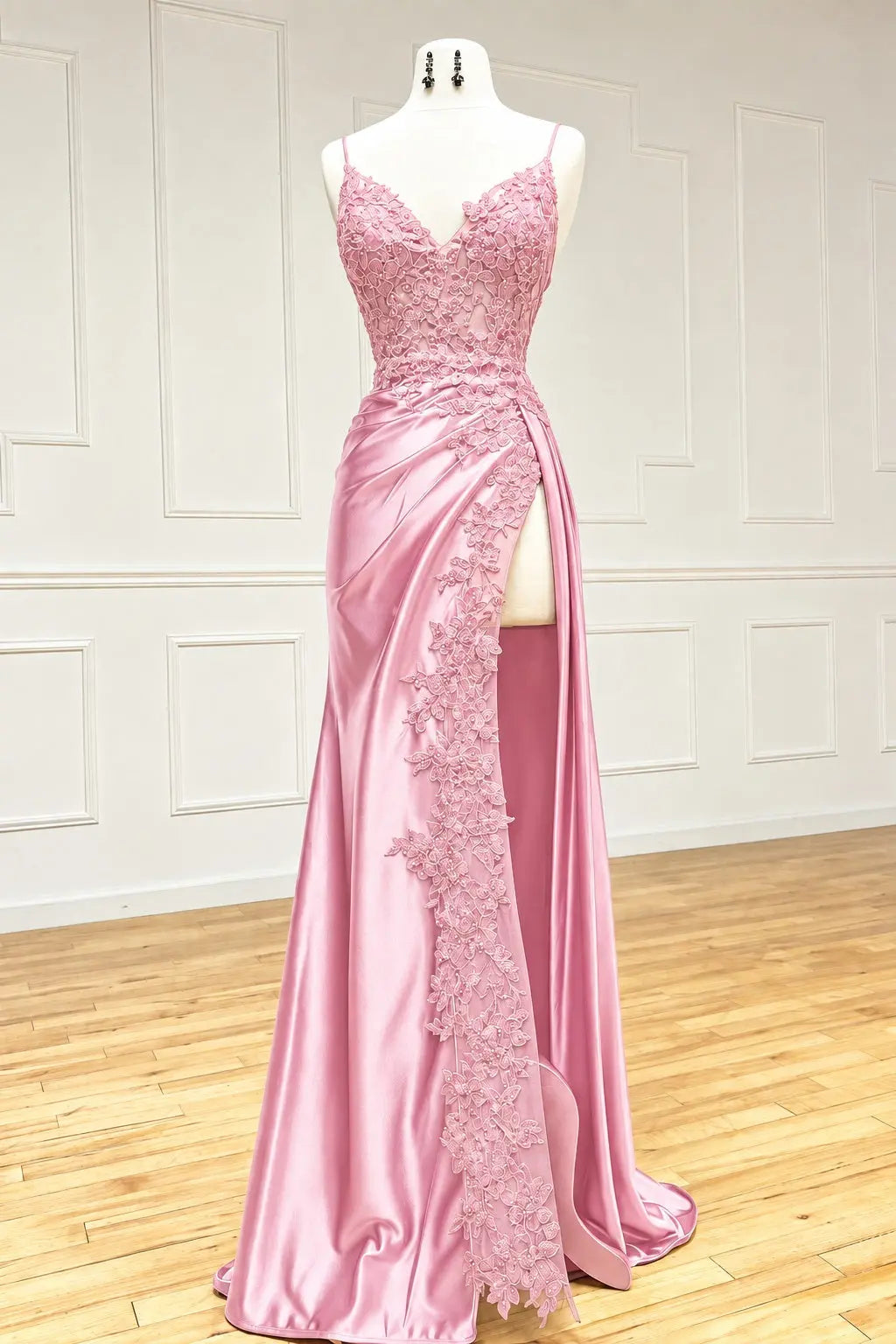 Sheath/Column Black Long Prom Dress Lace V Neck Formal Dresses High split