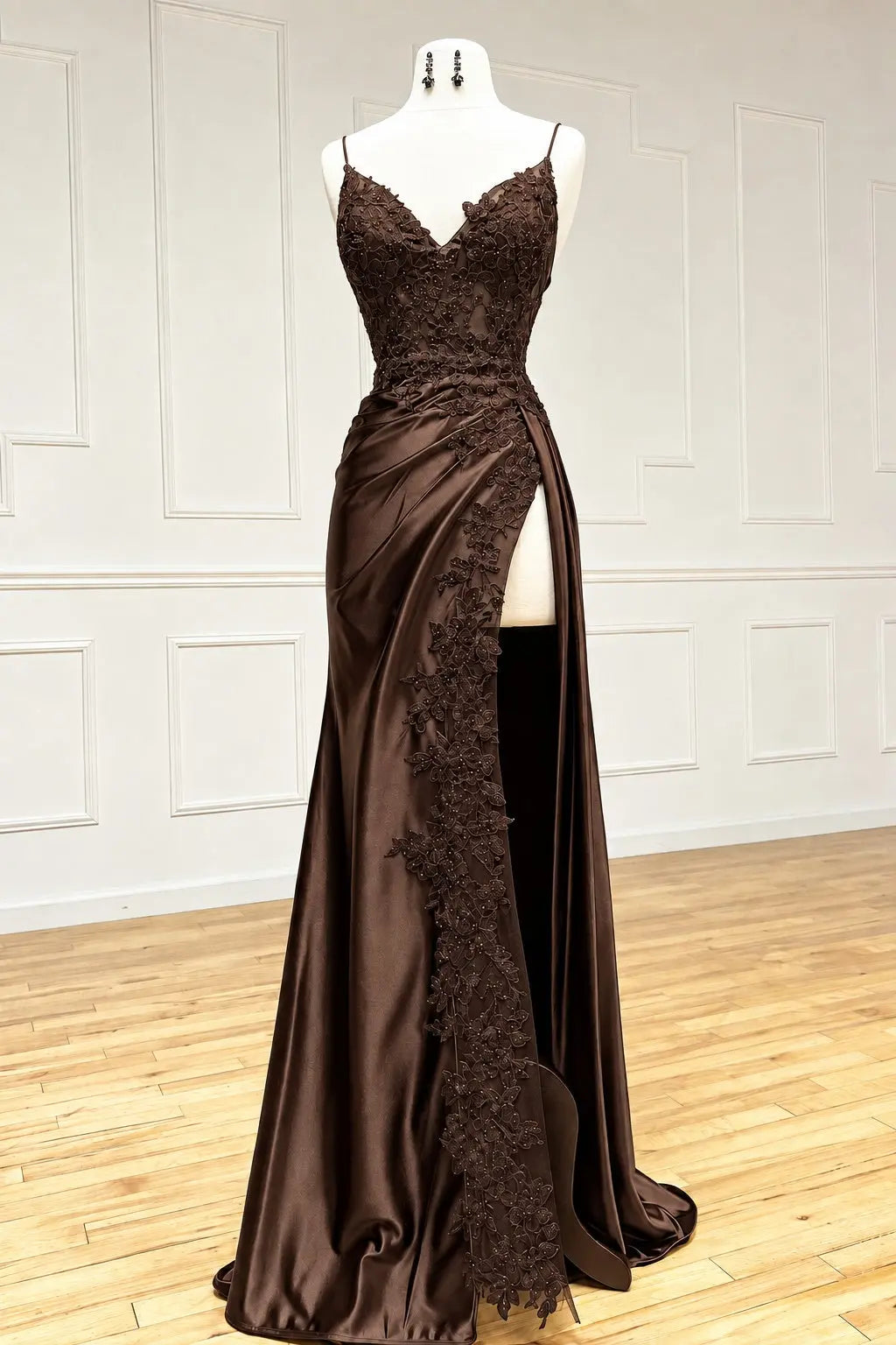 Sheath/Column Black Long Prom Dress Lace V Neck Formal Dresses High split