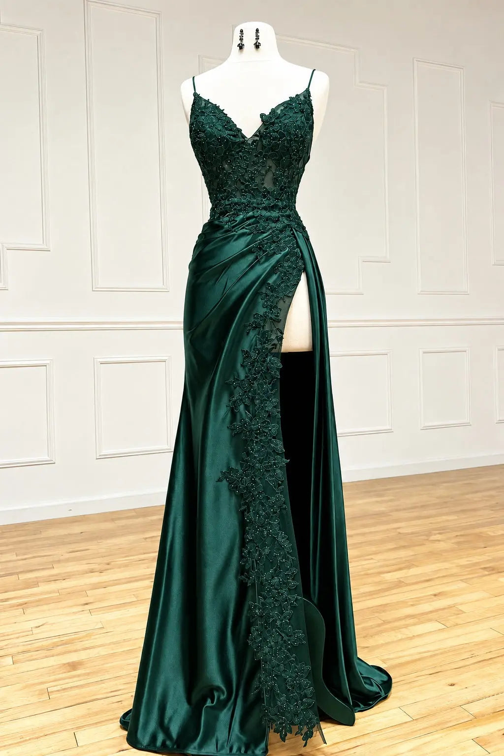 Sheath/Column Black Long Prom Dress Lace V Neck Formal Dresses High split