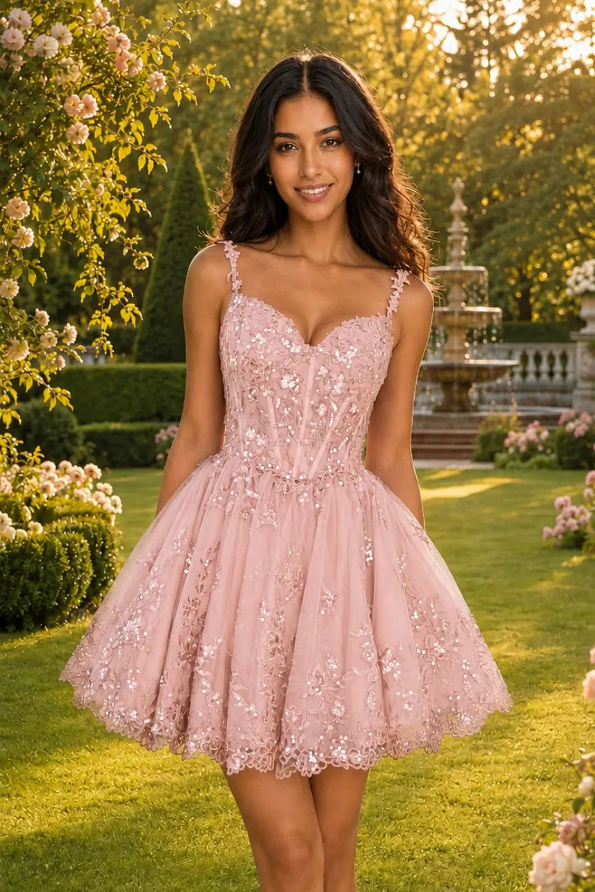 Glittering A-line Sweetheart Short/Mini Tulle Homecoming Dress with Appliqued Beading KAIDRESS