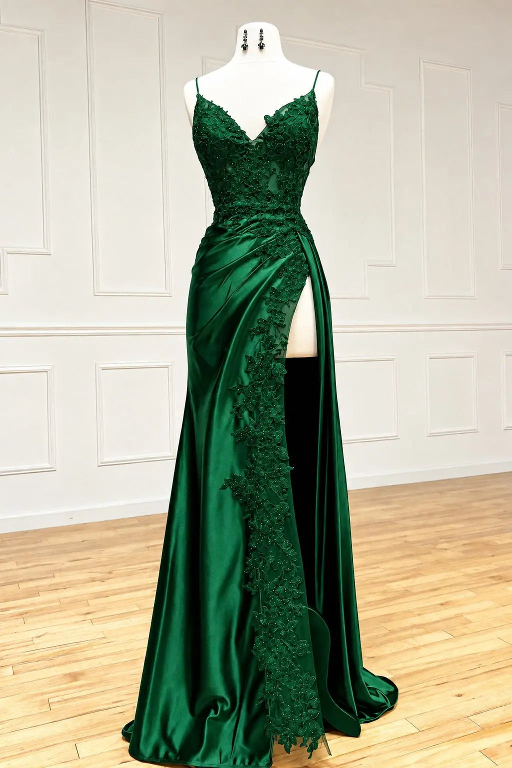 Sheath/Column Black Long Prom Dress Lace V Neck Formal Dresses High split