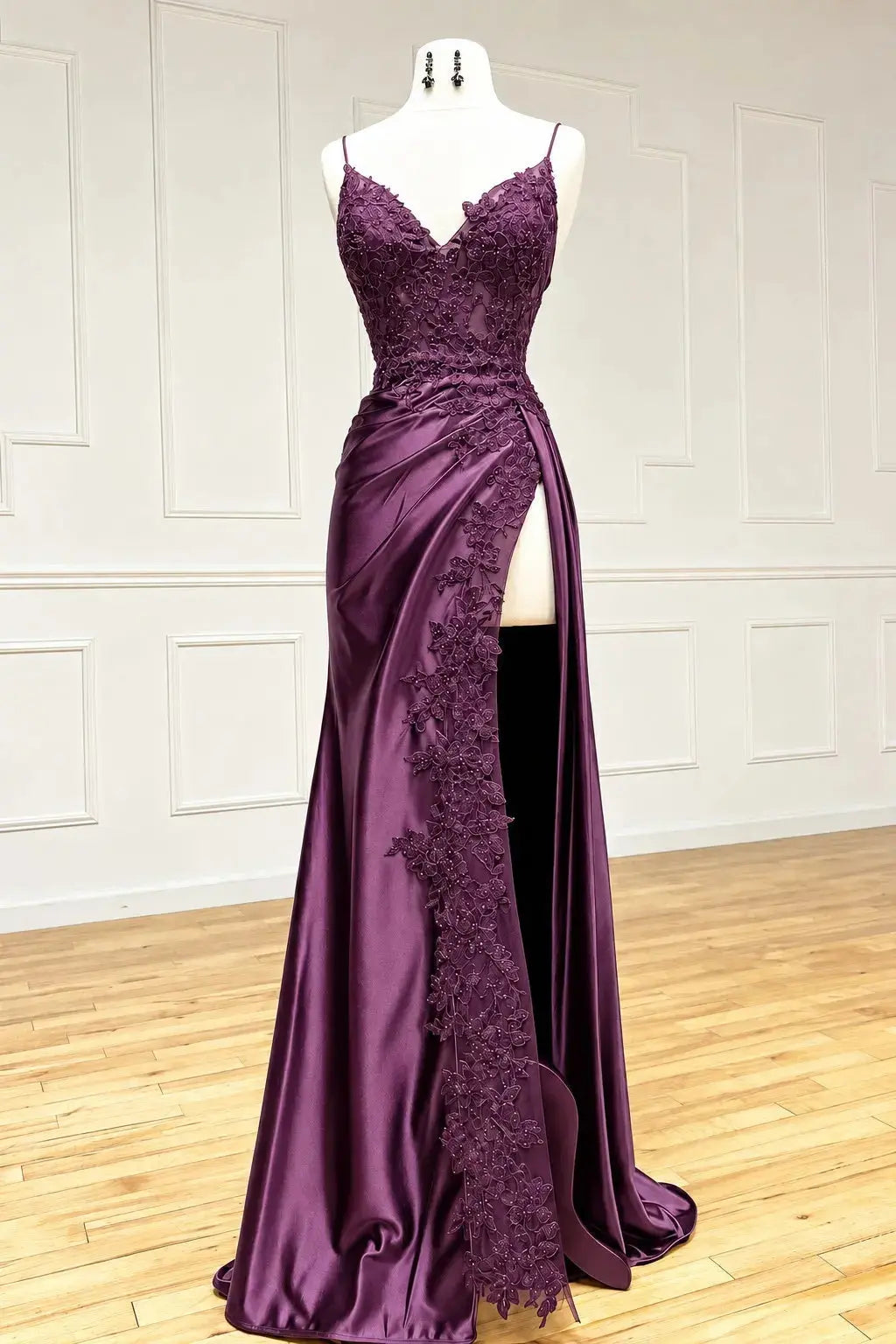 Sheath/Column Black Long Prom Dress Lace V Neck Formal Dresses High split KAIDRESS