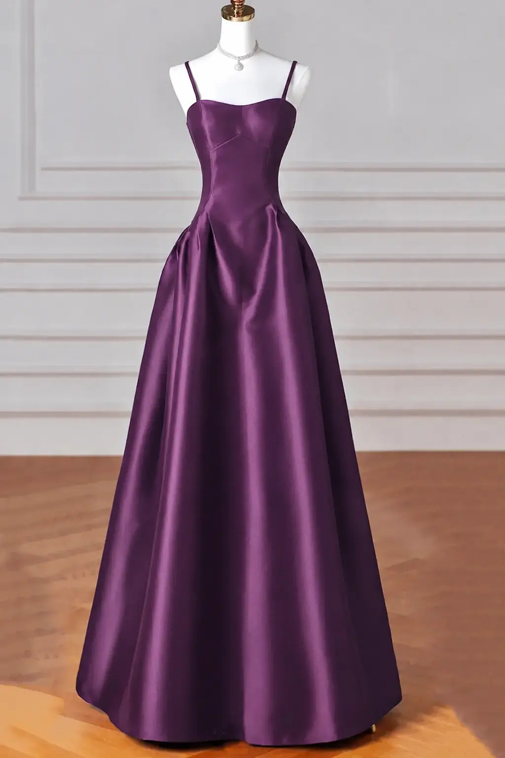 A-Line/Princess Halter Satin Sleeveless Long Prom Dress Black Prom Gown Kaidress