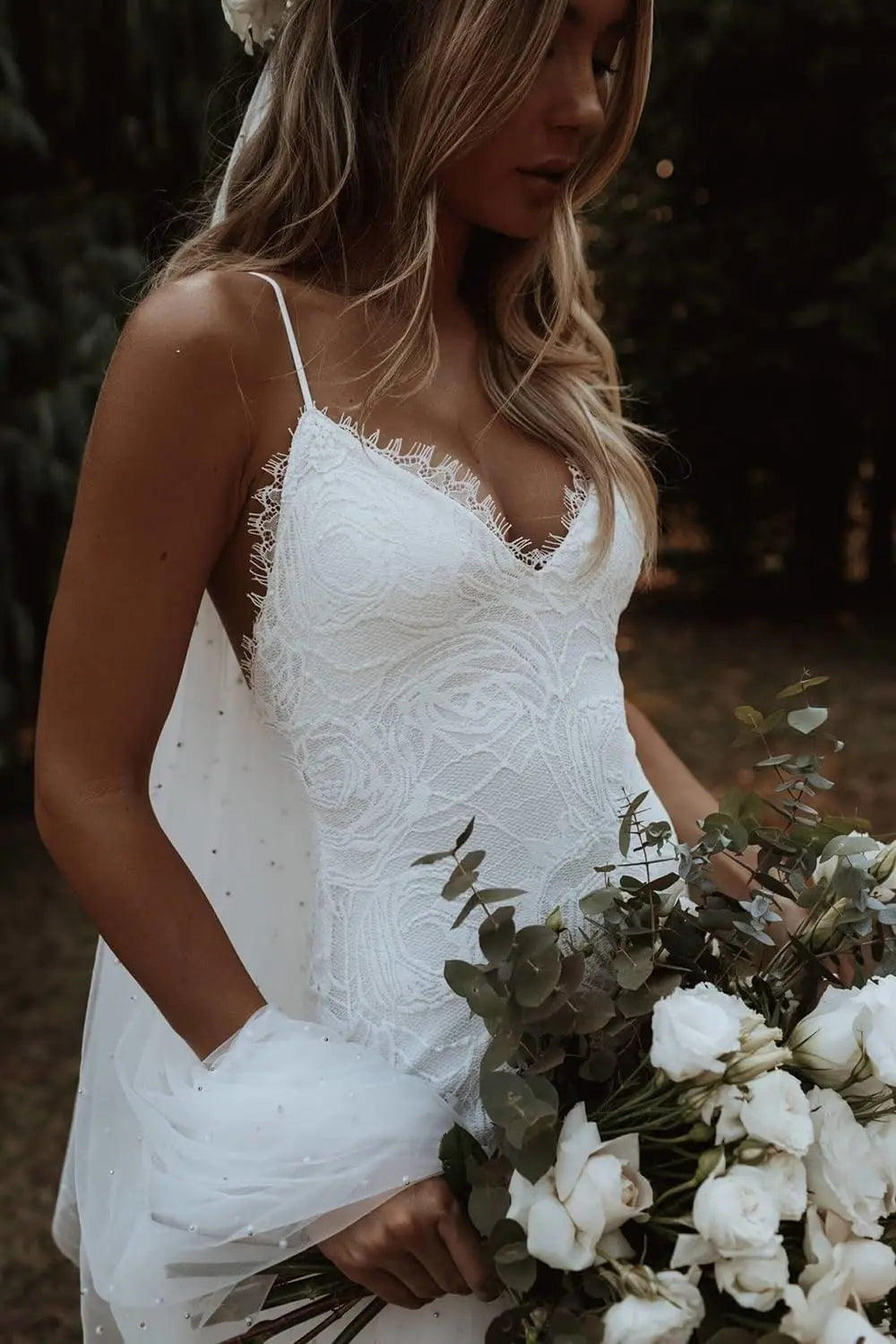 KAIDRESS Lace Applique Mermaid V-Neck Wedding Dress with Train