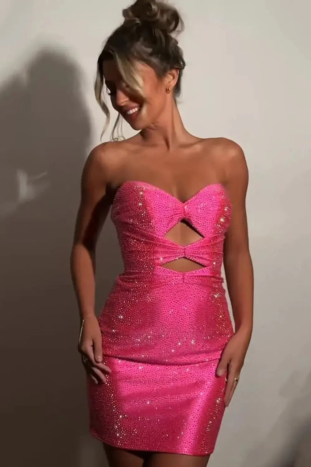 Sparkly Orange Beaded Cut Out Bodycon Short Homecoming Dress - KAIDRESS