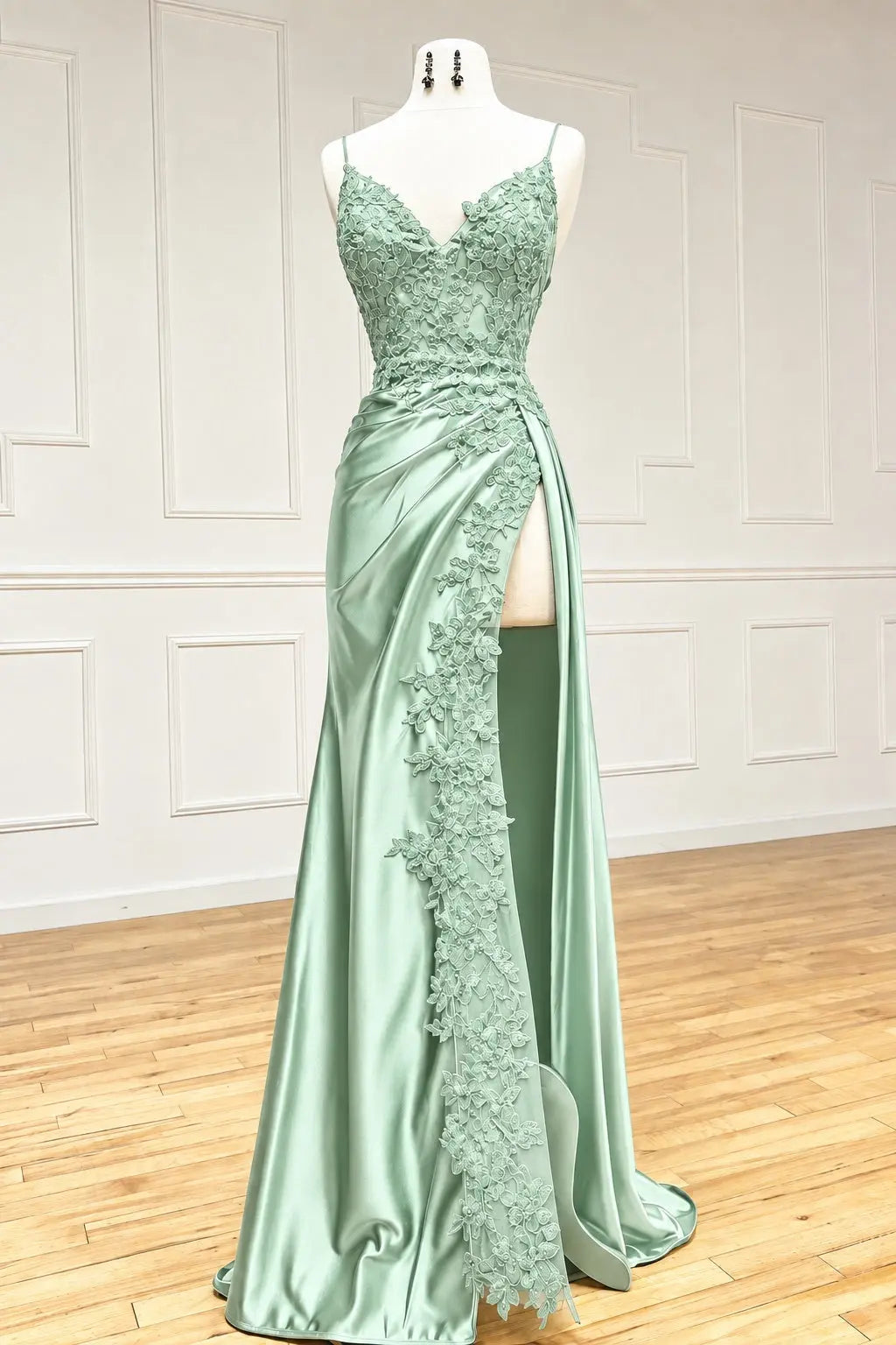 Sheath/Column Black Long Prom Dress Lace V Neck Formal Dresses High split