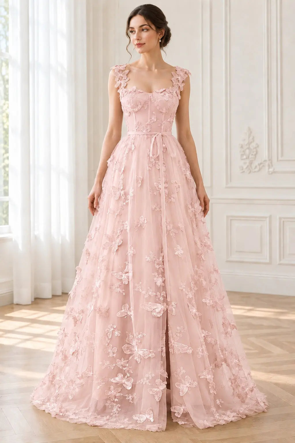 A-Line/Princess Sleeveless Halter Floor-Length Applique Lace Prom Dresses