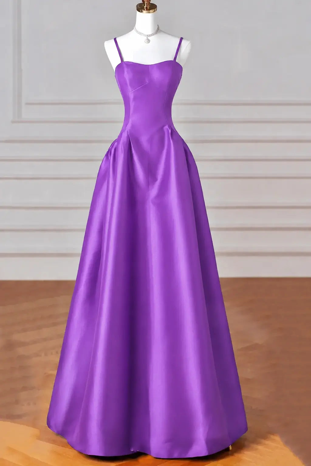 A-Line/Princess Halter Satin Sleeveless Long Prom Dress Black Prom Gown Kaidress