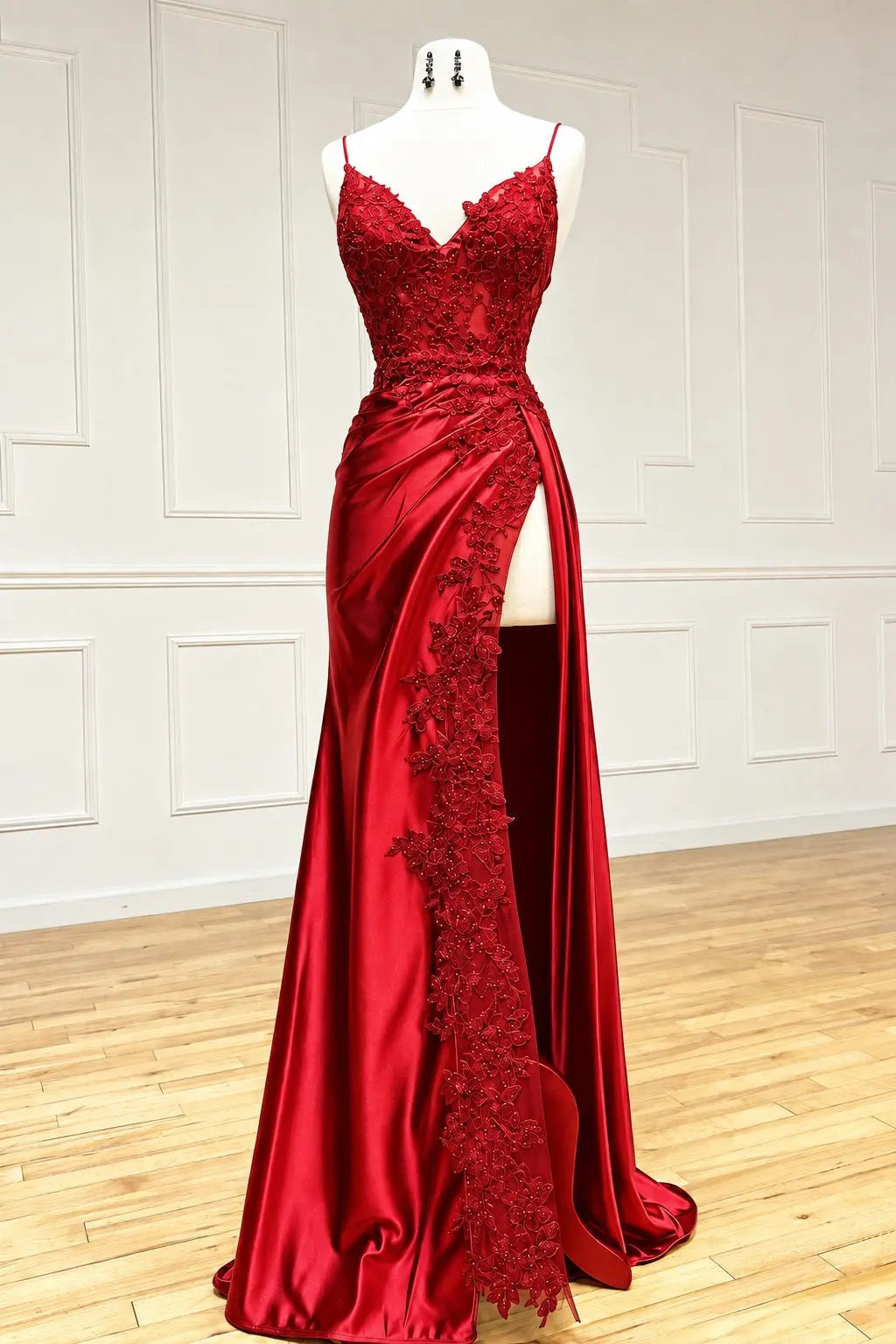 Sheath/Column Black Long Prom Dress Lace V Neck Formal Dresses High split