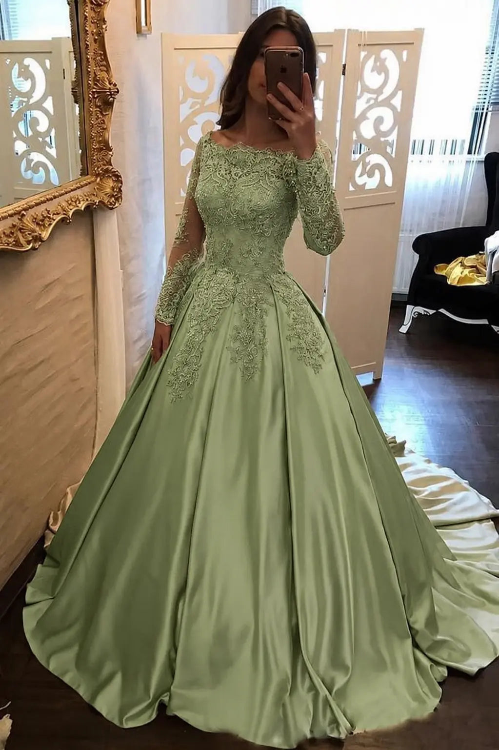 Ball Gown Long Sleeves Off-the-Shoulder Chapel Train Applique Satin Prom Dresses Kaidress