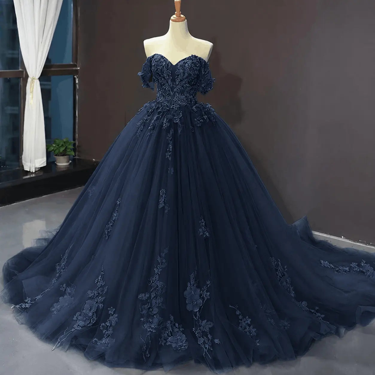 A-Line Ball Gown Off-the-Shoulder Sweep Train Tulle Formal Prom Dresses With Appliqued KAIDRESS