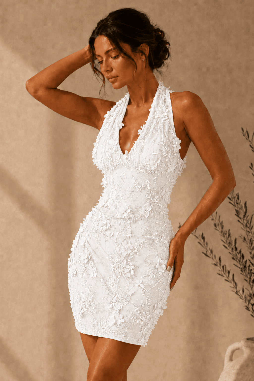 Sheath/Column Dreamy Lace 3D Floral Halter Homecoming Dress KAIDRESS