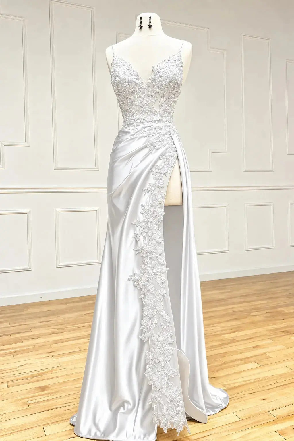Sheath/Column Black Long Prom Dress Lace V Neck Formal Dresses High split KAIDRESS