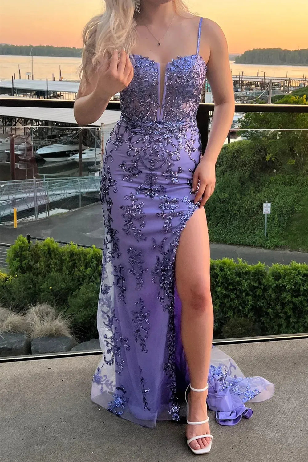 Sheath/Column Straps Sweep Train Lace Prom Dresses With Leg Slit